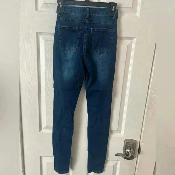 SHEIN Womans Skinny Jeans. Size XS - Picture 2 of 6